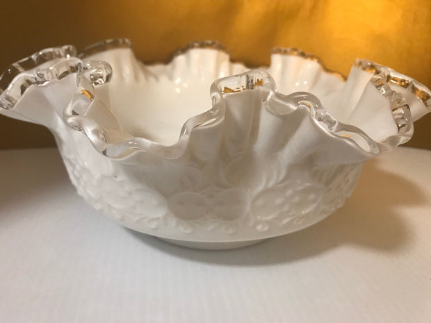 Fenton Silvercrest Spanish Lace Ruffled Edge  bowl Vintage